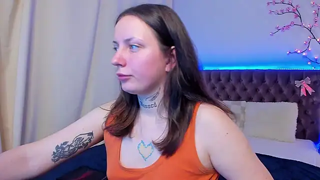 LilaVame online show from October 26, 8:59 pm