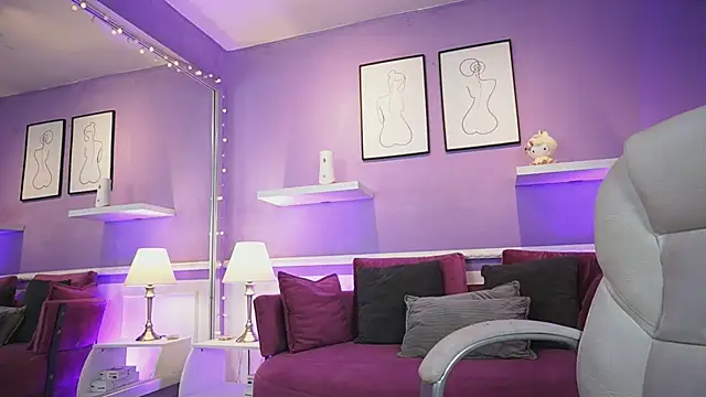 Snapshot of DahliaGrey chatting on February 18, 11:39 am DahliaGrey online show from February 18, 11:39 am