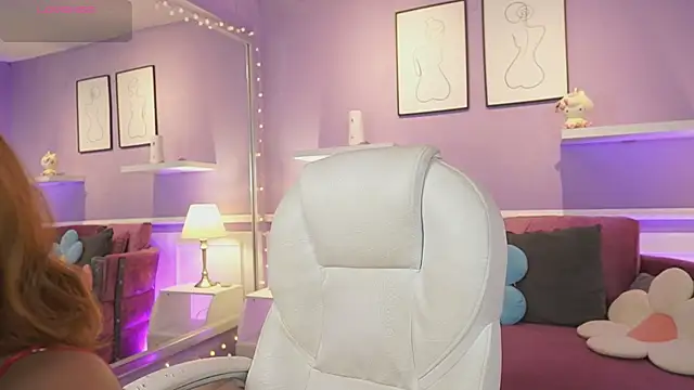 Snapshot of DahliaGrey chatting on March 26, 11:38 am DahliaGrey online show from March 26, 11:38 am