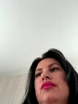 Desire-XOXOX online show from September 14, 8:57 am
