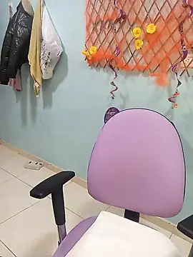 karinnahotdirty online show from October 17, 7:49 pm