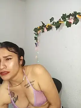 karinnahotdirty online show from March 4, 9:54 pm