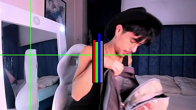 BryCams3 online show from October 31, 5:08 am