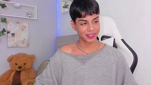 Snapshot of Thomas_wil chatting on November 11, 8:42 pm Thomas wil online show from November 11, 8:42 pm