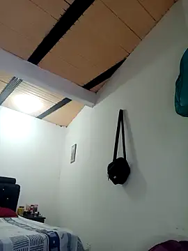 Hanna Kieran online show from October 10, 5:56 pm