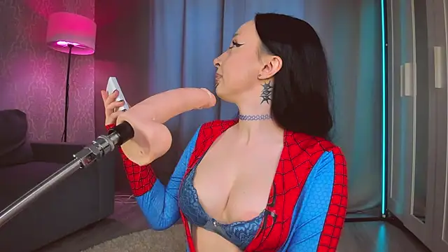 Juicy Vikki online show from May 17, 11:39 am