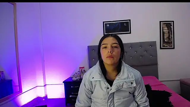 Snapshot of Esmeraldaa- chatting on September 22, 3:52 am Esmeraldaa- online show from September 22, 3:52 am