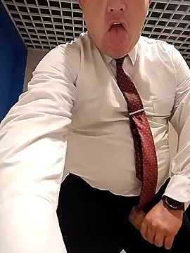 Snapshot of BigCristh79 chatting on February 27, 4:45 am BigCristh79 online show from February 27, 4:45 am