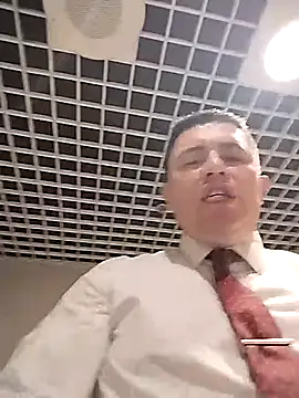 Snapshot of BigCristh79 chatting on March 12, 9:04 am BigCristh79 online show from March 12, 9:04 am