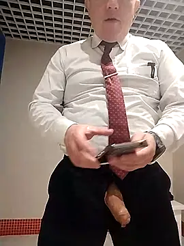 Snapshot of BigCristh79 chatting on March 13, 6:09 am BigCristh79 online show from March 13, 6:09 am