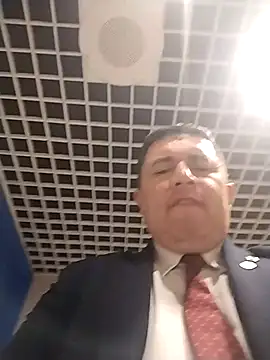 Snapshot of BigCristh79 chatting on March 20, 2:16 am BigCristh79 online show from March 20, 2:16 am