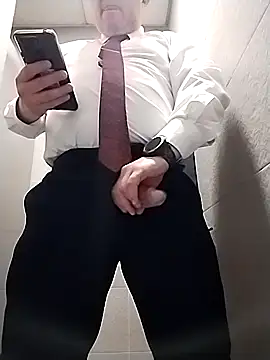 Snapshot of BigCristh79 chatting on March 29, 12:49 pm BigCristh79 online show from March 29, 12:49 pm