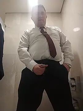 BigCristh79 online show from May 19, 1:33 am