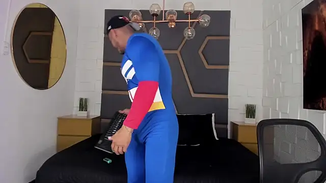 magnusclark online show from September 17, 7:37 pm