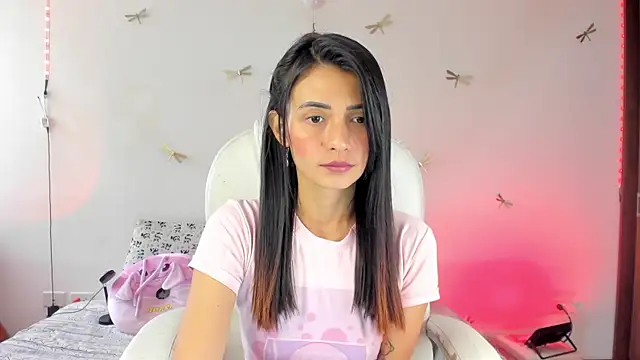 princessluna 19 online show from October 13, 7:25 pm