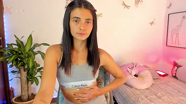 princessluna 19 online show from March 27, 8:19 pm