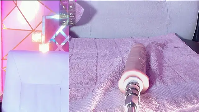 LizzieCutie  online show from May 26, 1:01 am
