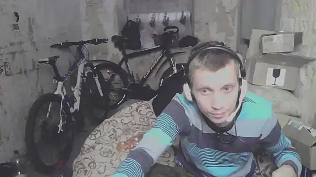 makarov1993 online show from October 2, 4:52 am