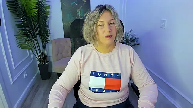 NinaStarle online show from September 26, 4:49 am