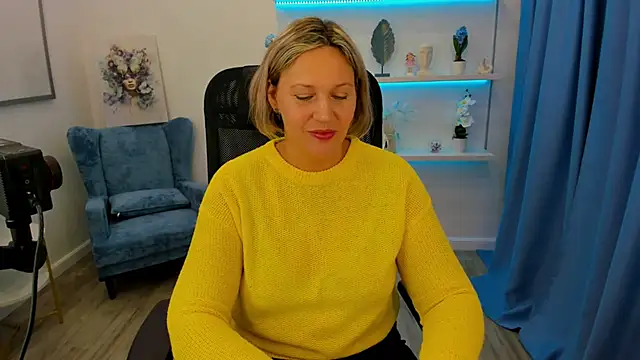 NinaStarle online show from October 4, 11:52 am