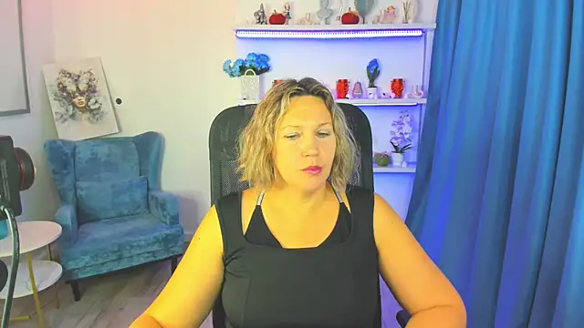 NinaStarle online show from November 2, 4:37 am