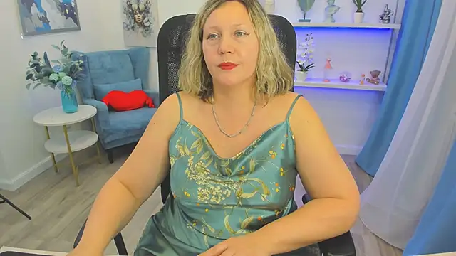 NinaStarle online show from May 13, 11:29 am