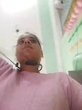 Snapshot of JHILMIL chatting on November 9, 4:44 am JHILMIL online show from November 9, 4:44 am