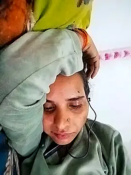 Snapshot of JHILMIL chatting on November 13, 6:18 pm JHILMIL online show from November 13, 6:18 pm