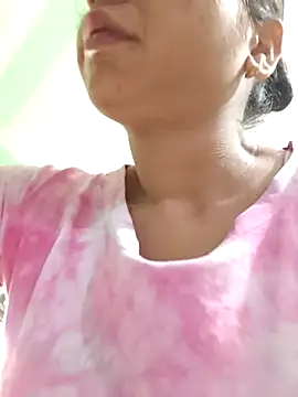 Snapshot of JHILMIL chatting on November 19, 4:34 am JHILMIL online show from November 19, 4:34 am