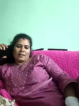 Snapshot of tamilaruvi chatting on April 6, 6:31 pm tamilaruvi online show from April 6, 6:31 pm