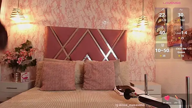 Aliice1  online show from November 4, 7:02 pm