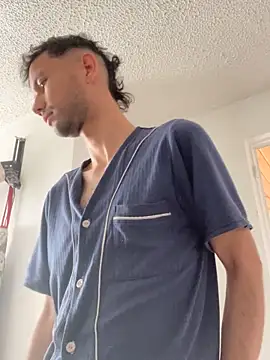 Michaell Spinelly online show from October 2, 2:02 pm