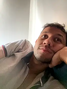 Michaell Spinelly online show from October 5, 2:15 pm