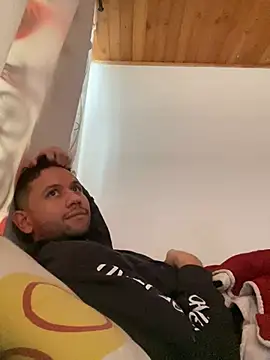 Michaell Spinelly online show from February 18, 6:48 pm