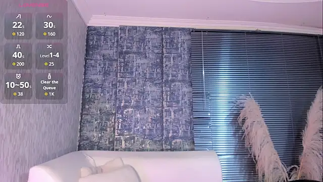 Snapshot of NathalyLeen chatting on March 3, 8:37 pm NathalyLeen online show from March 3, 8:37 pm