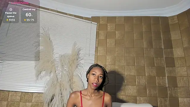 Snapshot of NathalyLeen chatting on April 24, 8:22 pm NathalyLeen online show from April 24, 8:22 pm