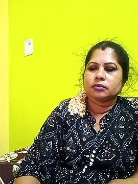 sirdharshini143 online show from September 10, 5:57 pm