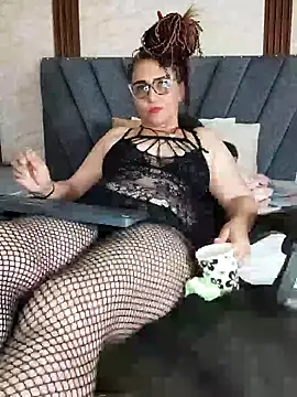 Cailinmilf online show from October 12, 9:52 am