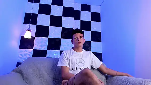 AndyFame1 online show from September 18, 4:25 am