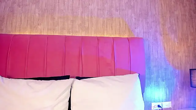 Kendra kobein online show from March 11, 8:04 pm