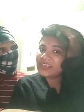 couple 71 online show from January 9, 1:47 pm