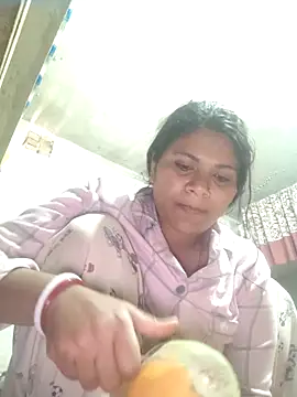 couple 71 online show from February 23, 5:27 am