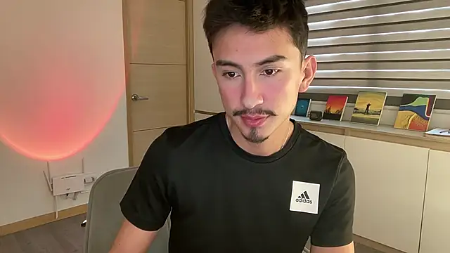 sweettaaron01 online show from November 10, 5:23 pm