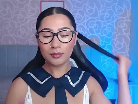 Snapshot of evelyn_ch_ chatting on September 25, 10:41 am evelyn ch online show from September 25, 10:41 am