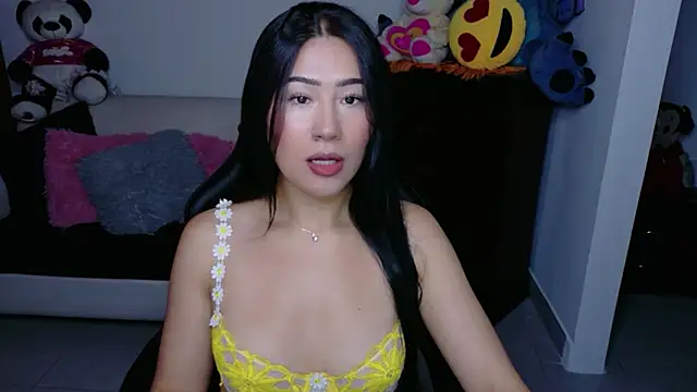Snapshot of evelyn_ch_ chatting on October 21, 2:18 pm evelyn ch online show from October 21, 2:18 pm