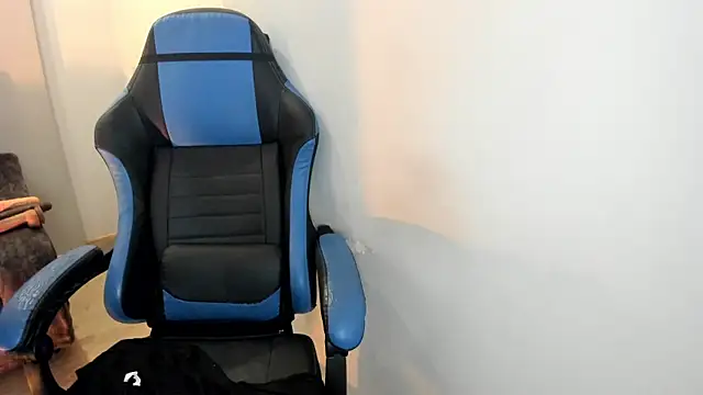 Scarbadgirl  online show from November 18, 3:45 am