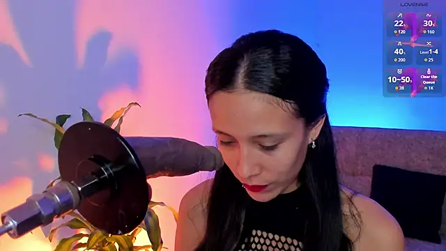 alicemoon   online show from February 8, 11:08 pm