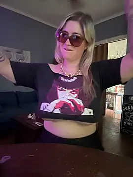 Granlady7 online show from February 5, 8:35 pm