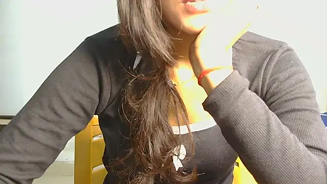 Aarti misty71 online show from March 27, 8:48 am