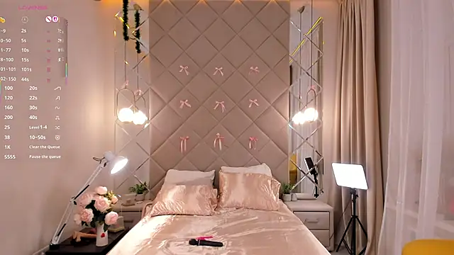 Nelly Kimm online show from March 16, 1:11 am